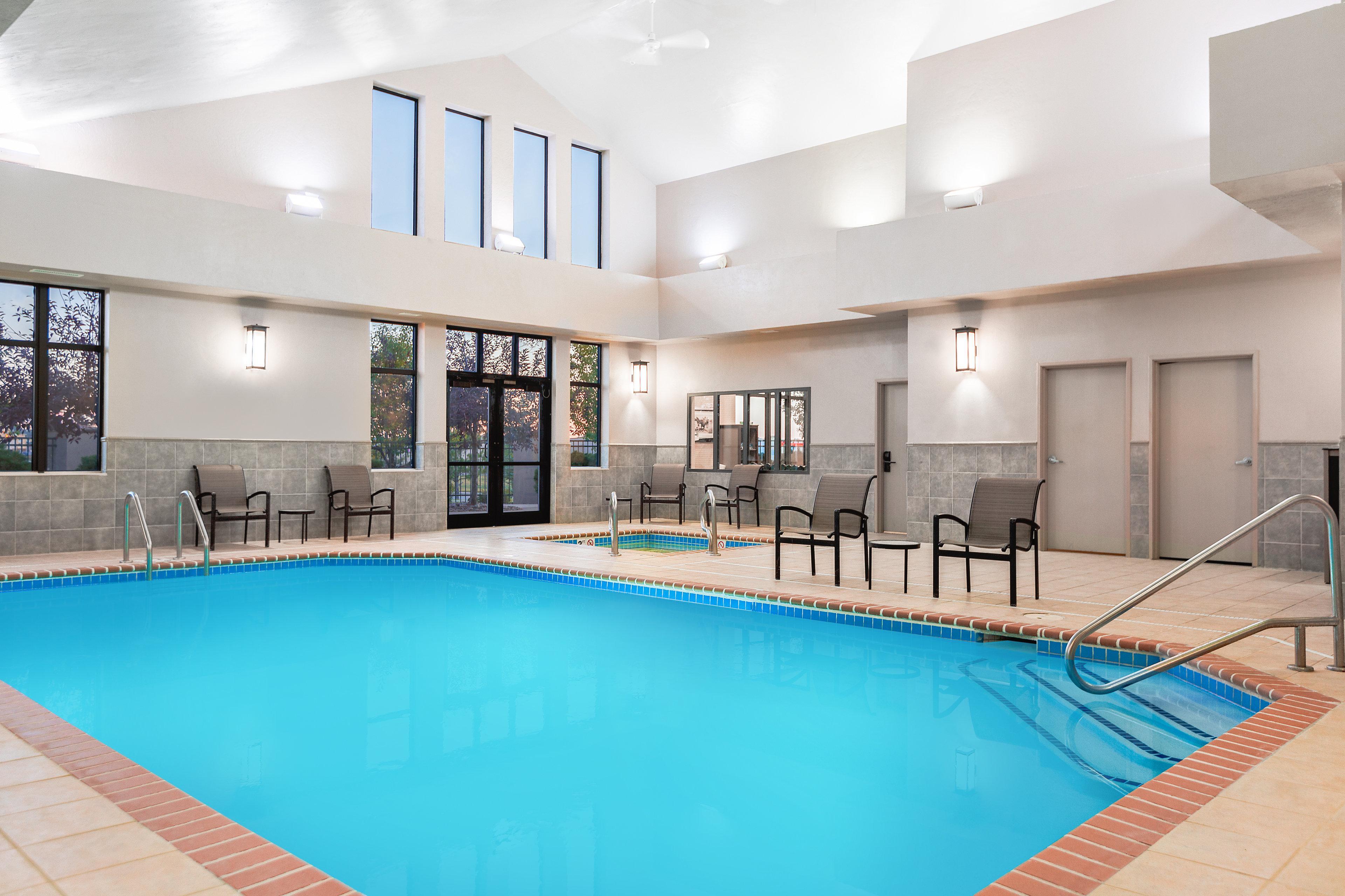 Holiday Inn Express Hotel & Suites Gillette By Ihg Exterior foto
